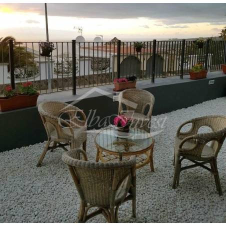 Sprzedaż - Nieruchomości - Dom szeregowy - Tenerife 1