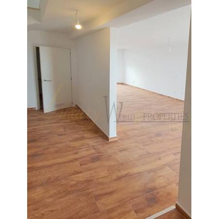 Sprzedaż - Nieruchomości - Dom / Apartament - Calle la Calzada 1