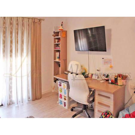 Sprzedaż - Nieruchomości - Dom / Apartament - Avenida Madroñal 3