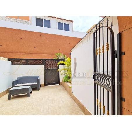 Sprzedaż - Nieruchomości - Dom / Apartament - Calle Extremadura 2