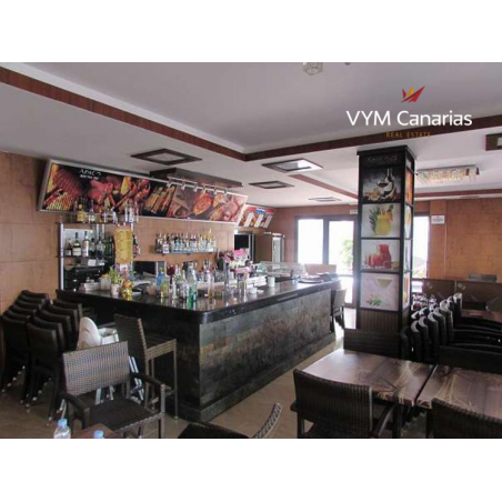 Sprzedaż - Nieruchomości - Biznes z przestrzenią - kawiarnia - Callao Salvaje 1