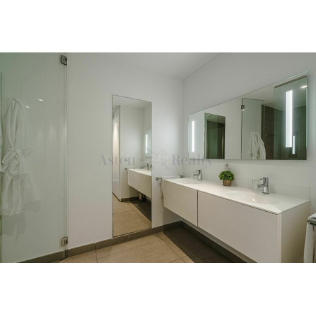 Sprzedaż - Nieruchomości - Apartment - Bahia del Duque, Adeje 3