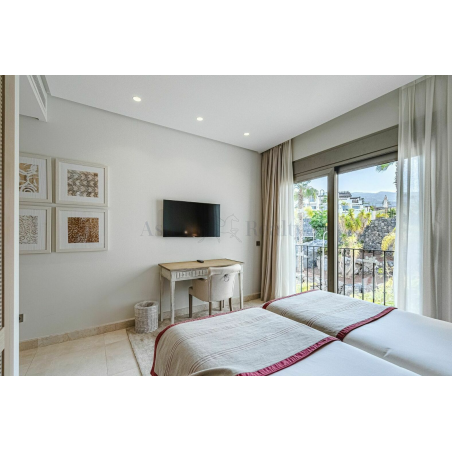 Sprzedaż - Nieruchomości - Apartment - Abama, Guia de Isora 3
